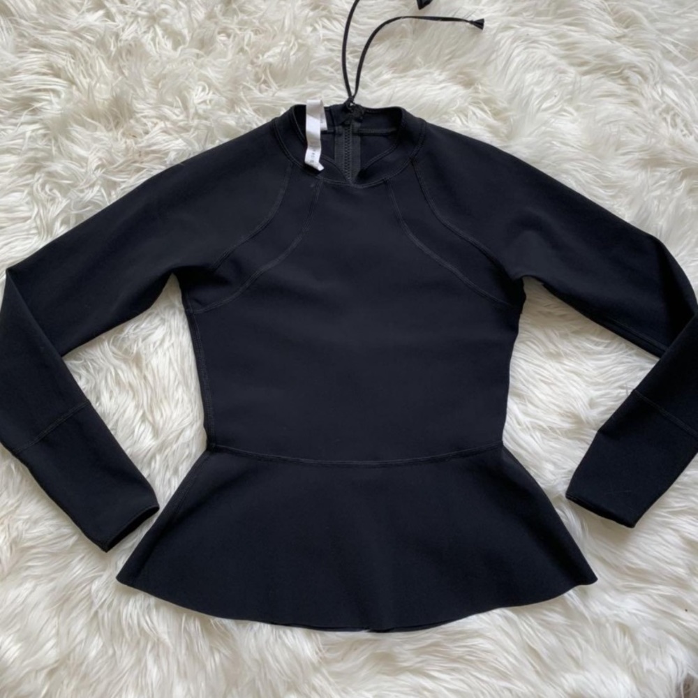 Lululemon peplum black top